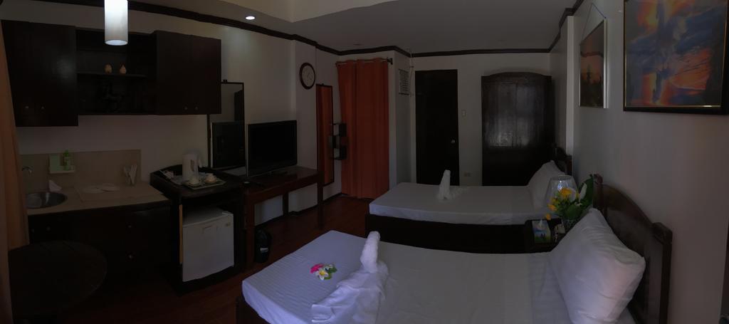 Ranile'S Pension House Cebu ภายนอก รูปภาพ